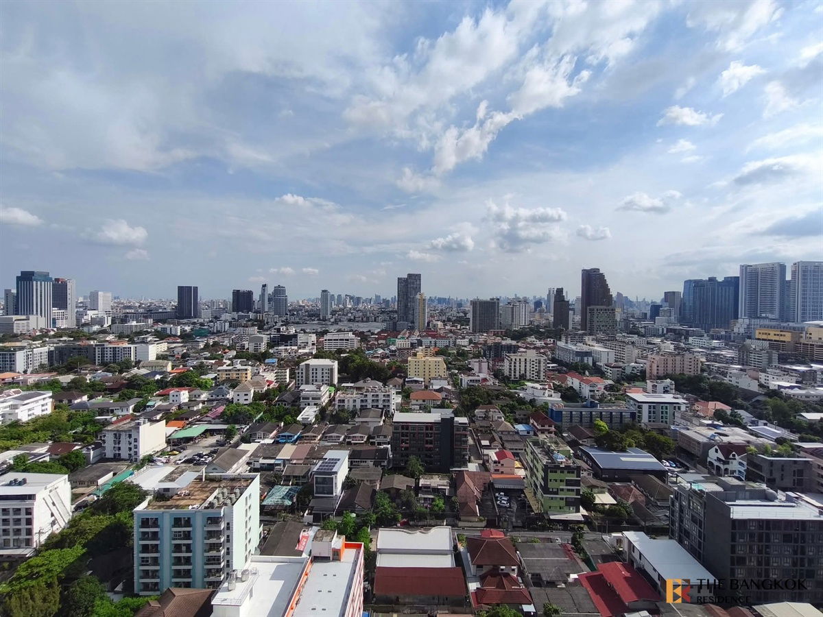 picture  Urgent Deal 🔥 THE LINE VIBE, Fully Furnished Unit 🛋️ Near BTS Ha Yaek Lat Phrao  - 7/11