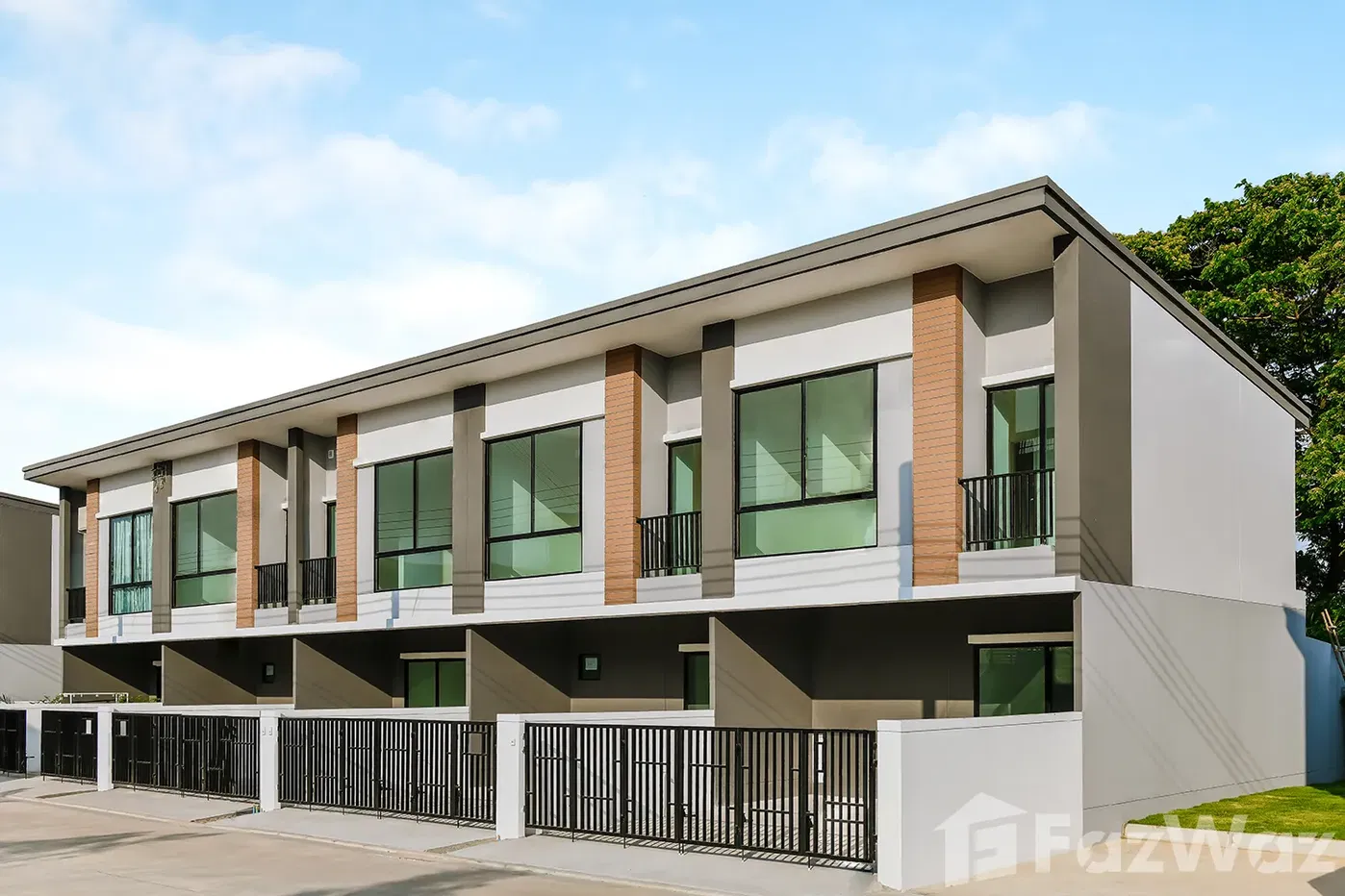 picture 2 Bedroom Townhouse for sale at Unio Town Suanluang - Phatthanakan  1063124 - 3/7