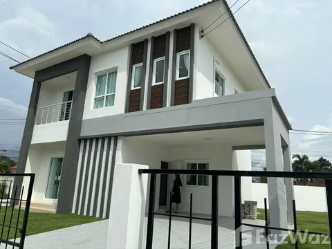 บ้านเดี่ยวให้เช่า 4 ห้องนอน ในโครงการ ลลิลพร็อพเพอร์ตี้ พัทยา 5748156