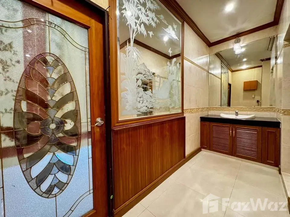 picture 3 Bedroom Townhouse for rent in Bang Khun Si, Bangkok  5754565 - 17/18