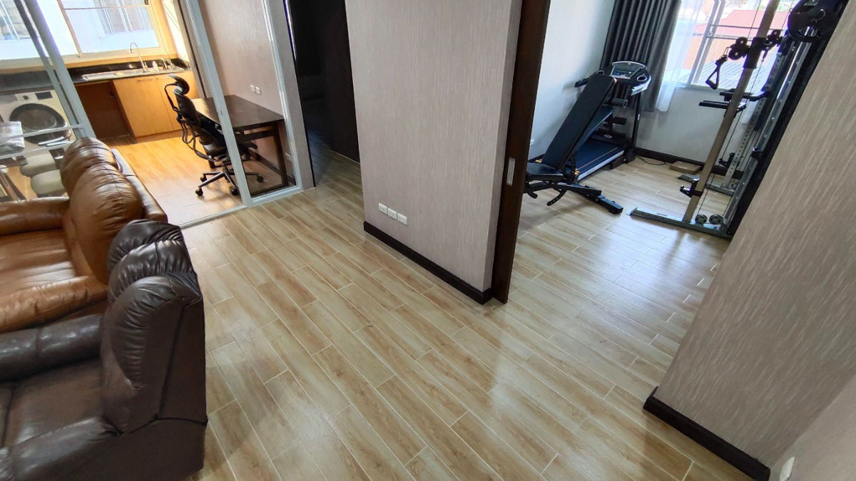 picture City Home Sukhumvit Large Corner Unit, Newly Renovated, BTS Udom Suk Excellent Value! Yield 6%  - 8/9