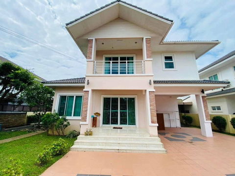 บ้านให้เช่า หมู่บ้านธนาพรปาร์คโฮม 4 ใกล้ เซ็นทรัลเฟสฯ เชียงใหม่ เฟอร์นิเจอร์ครบพร้อมเข้าอยุ่ T.0946511456