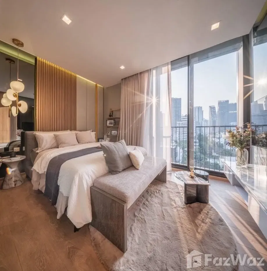 picture The Unbelievably Affordable Sukhumvit 33 Studio: Live Luxuriously, Unbelievably Cheap! 1079620 - 2/5