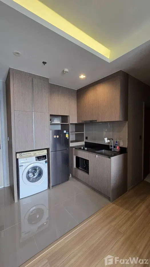 รูป M jarujak 5749527 - รูปที่ 14/17