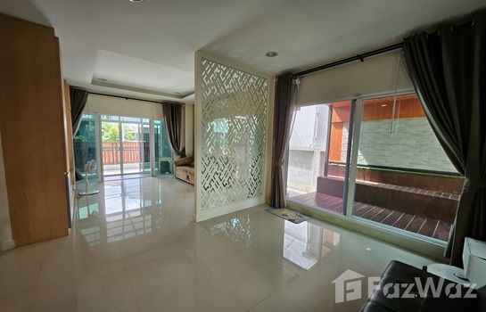 picture 3 Bedroom House for sale at Bangkok Boulevard Rama 9 Srinakarin  1720836 - 5/11