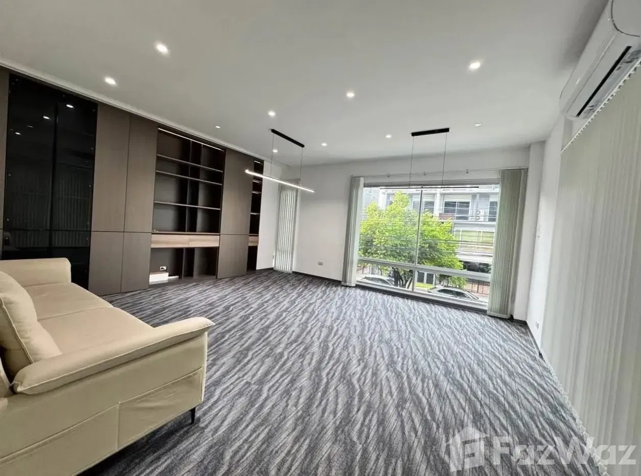 picture For Sale / Rent – Home Office B Square Rama 9 – Mengjai 5759539 - 7/19