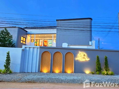 Houses for sale Chonburi : 5 Bedroom Villa for sale in Bang Lamung, Chon Buri  5567360