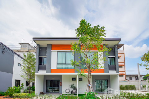 2 Bedroom Townhouse for sale at Unio Town Prachauthit 76  1061398
