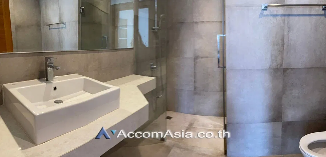 picture 🔼🔽 AccomA 📩 Home Office 3 BR House in Khlong Tan Nuea (AA30057) - 7/9