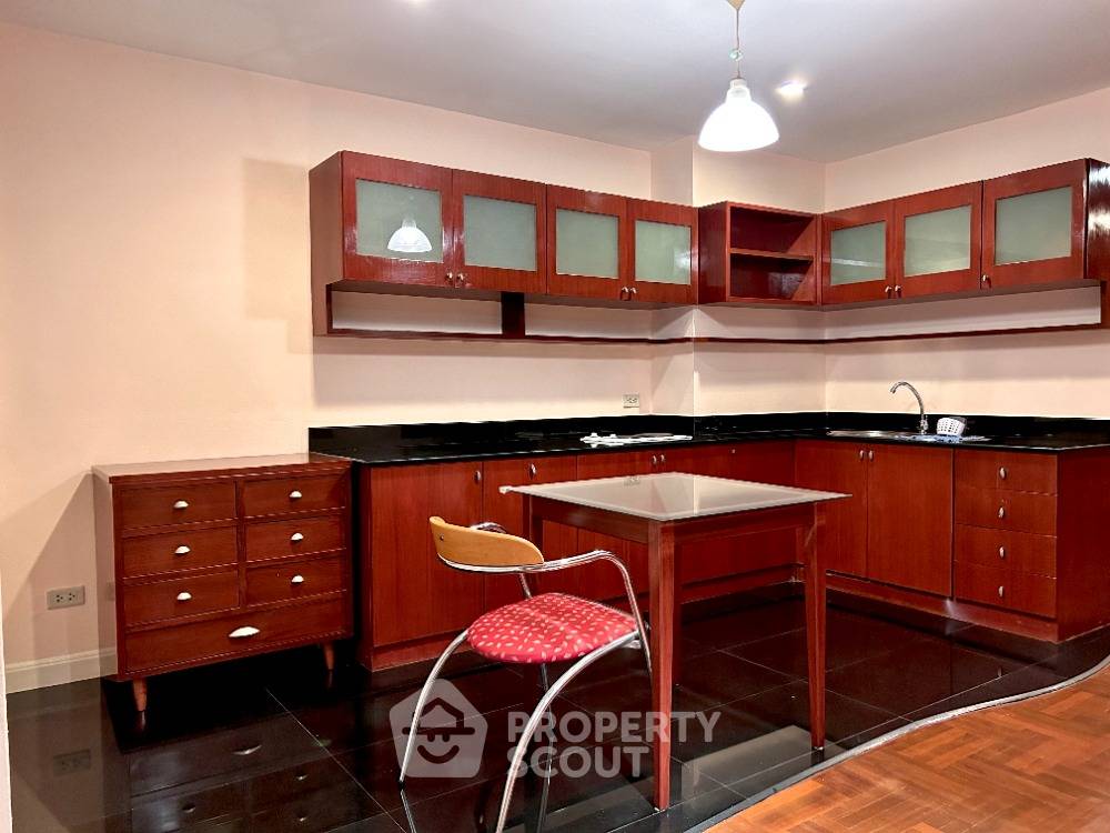 picture 1-BR Condo at Modern Home Tower Condominium near MRT Wat Mangkon (ID 1110255) - 4/10
