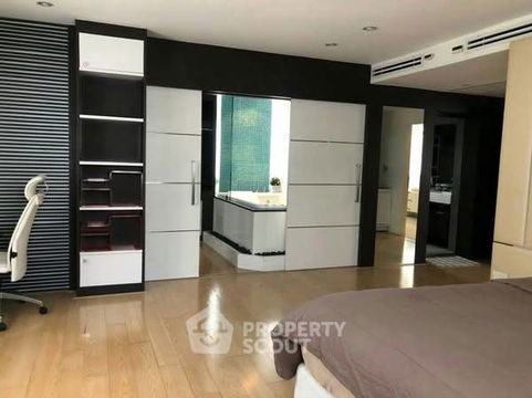 1-BR Condo at Las Colinas near BTS Asok (ID 2356524)