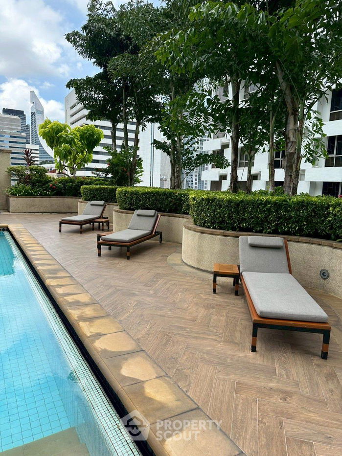 picture 2-BR Condo at President Place near BTS Chit Lom (ID 2353592) - 11/22