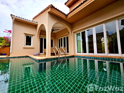 Houses for rent Chaiyaphruek  : Silk Road Place 3 bed big pool 1943725