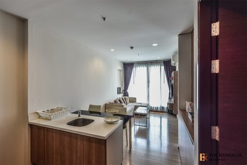 RHYTHM Sathorn near BTS Saphan Taksin Special Unit, Great Value
