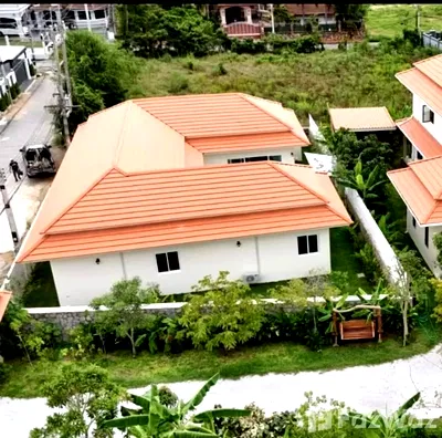 Houses for sale Pornprapanimit Road : 3 Bedroom House for sale in Pong, Chon Buri  5741577