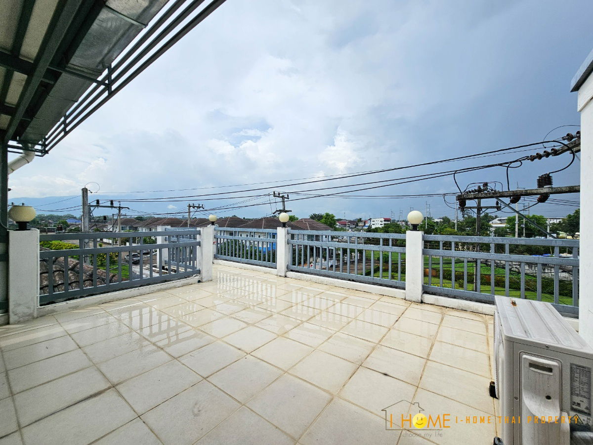 รูป บ้านเดี่ยวสองชั้นพร้อมห้องบนดาดฟ้า  2ห้องนอน 4 ห้องน้ำ 2 ห้องนั่งเล่น 1 ห้องออฟฟิศใหญ่  - รูปที่ 39/40