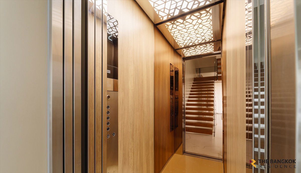 picture Townhome Sukhumvit 65 🏙️ Luxury 5-Storey Townhome with Private Lift 🏡 Prime Location in Ekkamai&Sukhumvit  - 4/19