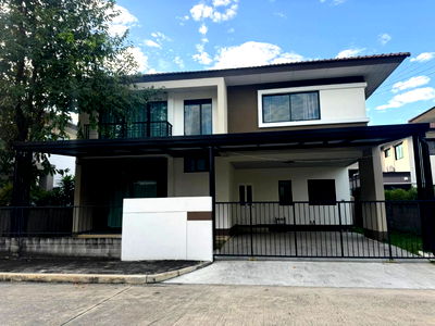 เช่าบ้านเดี่ยว ดอยสะเก็ด เชียงใหม่ : ให้เช่าบ้านเดี่ยว 2 ชั้นหลังใหญ่ (พร้อมเฟอร์) ทำเลดี ถนนเชียงใหม่-ดอยสะเก็ดสันทราย โครงการวรารมย์ พรีเมี่ยม แก้วนวรัตน์ T.0946511456