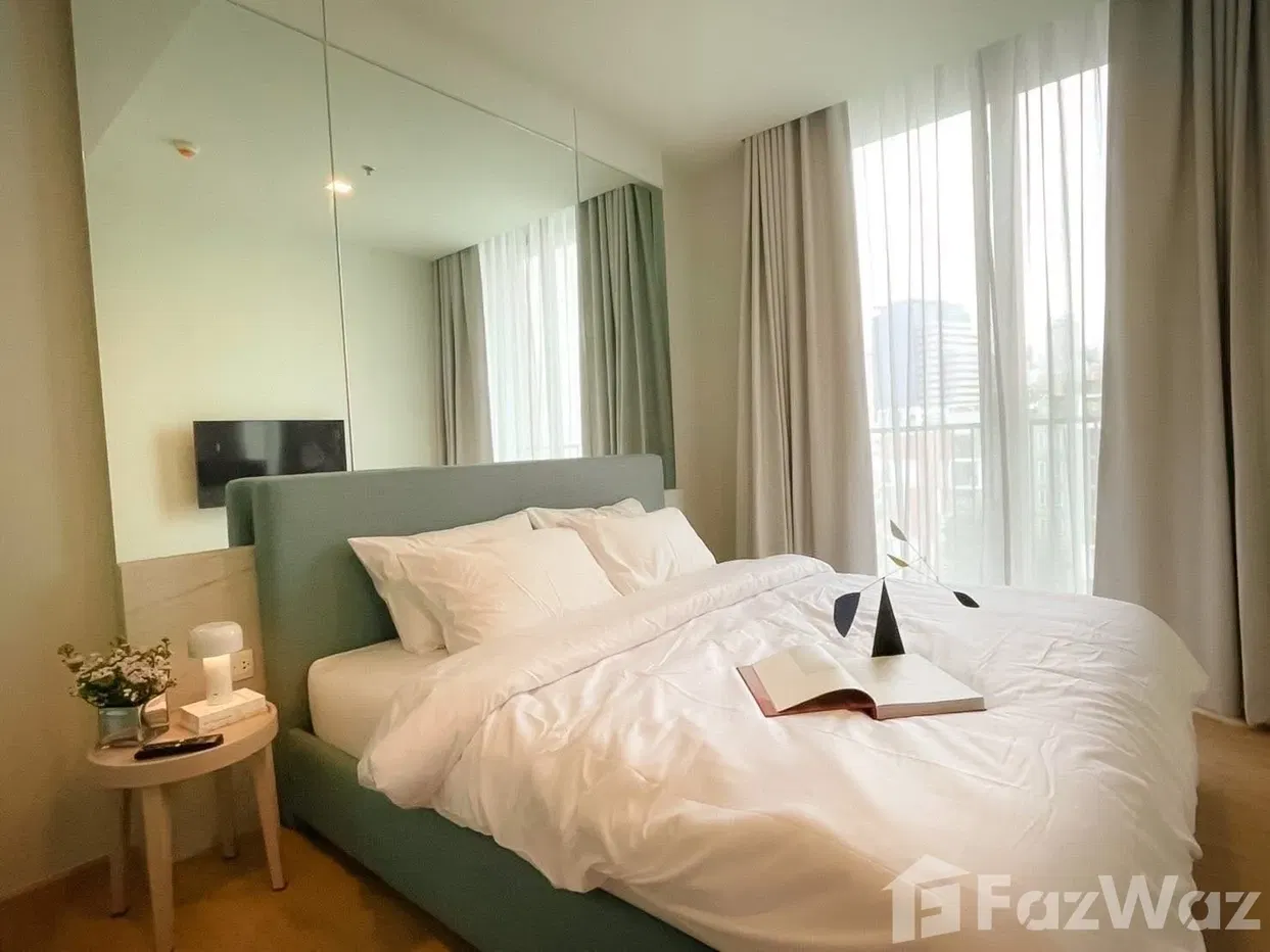 picture Noble Around33 5749278 - 15/33