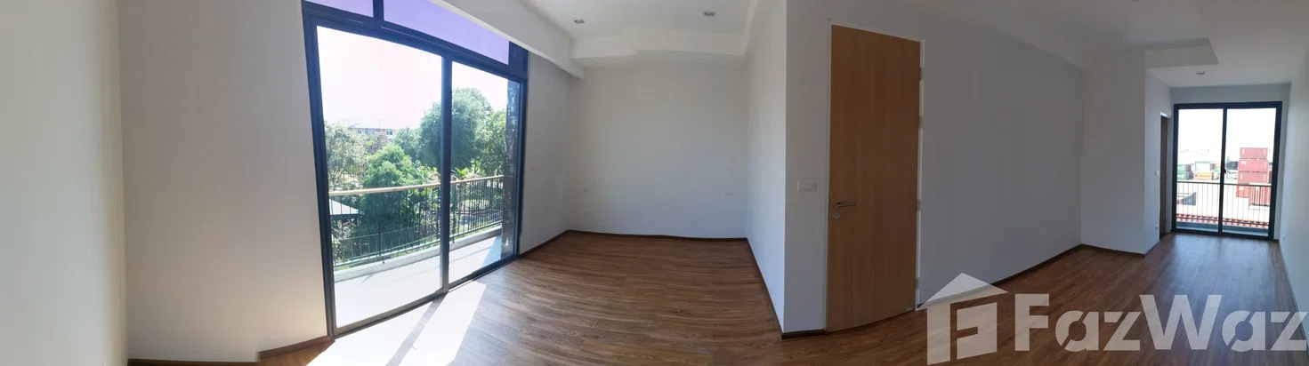 รูป Luxury town home at Lasalle Bangna (Sukhumvit 105) 1716834 - รูปที่ 8/9
