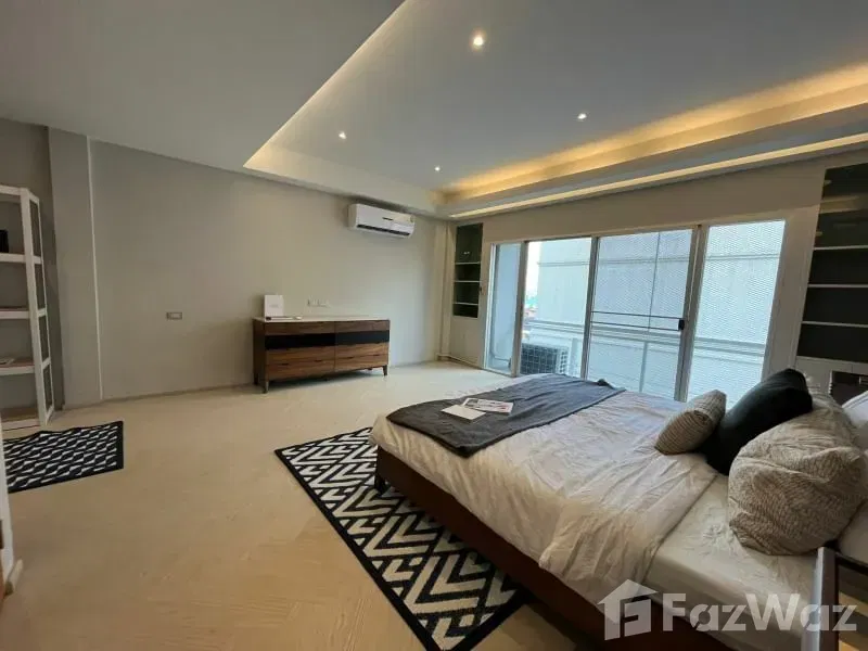 picture 3 Bedroom Townhouse for sale in Bang Na, Bangkok  1119356 - 7/18