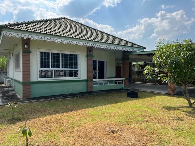 ให้เช่าบ้านเดี่ยวชั้นเดียว 2 ห้องนอน 3 ห้องน้ำ 1 ห้องครัว 2 ที่จอดรถ