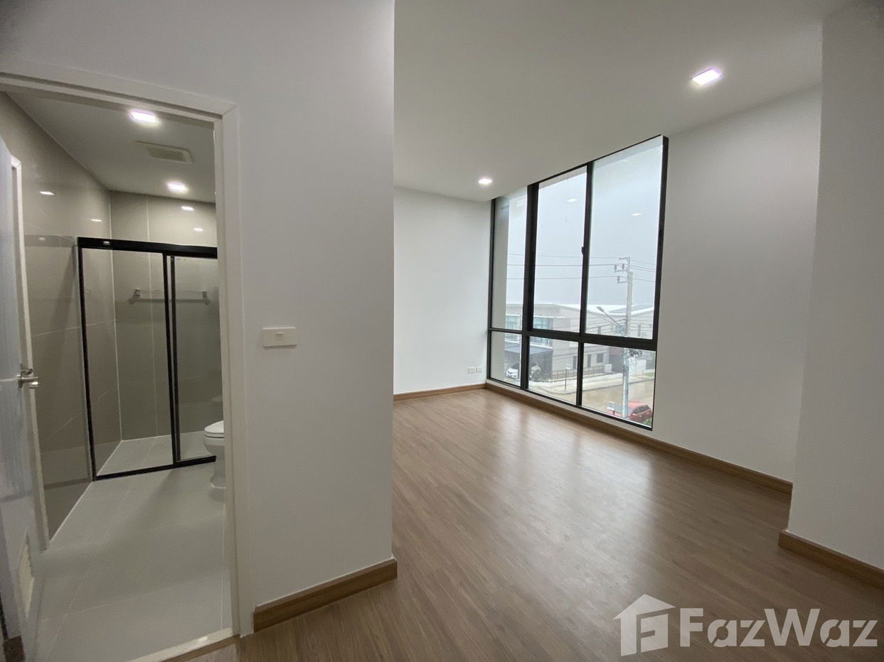 รูป ขายทาวน์โฮม 3 ชั้น โครงการติดถนนลาดกระบัง-มอเตอร์เวย์ 1703988 - รูปที่ 14/18