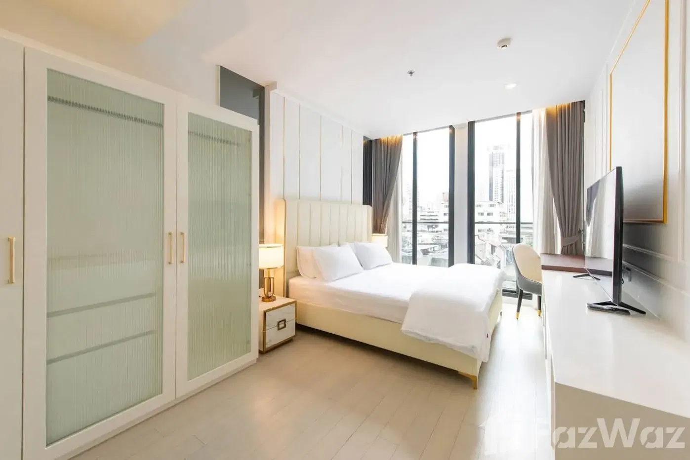 picture 1 Bedroom Condo for rent at Noble Ploenchit 5563940 - 2/12