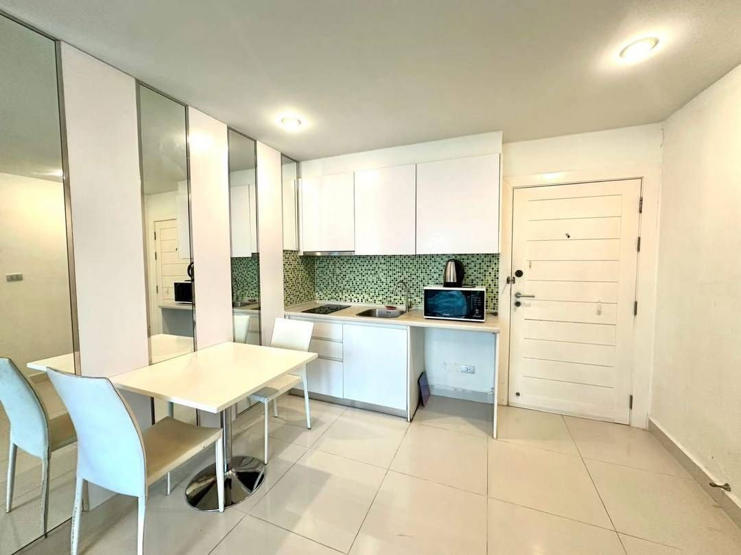รูป  ขายคอนโด Amazon Residence Pattaya 1 ห้องนอน 36 ตร.ม. ชั้น 8 วิวเมือง ใกล้ทะเล เพียง 1.49 ล้าน! - รูปที่ 4/22