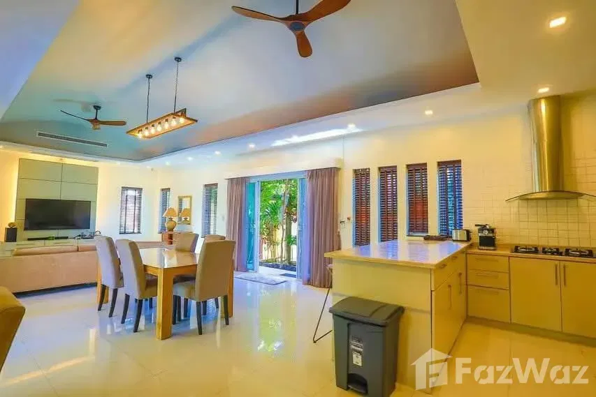 picture 3 Bedroom Villa for sale in Rawai, Phuket  5757477 - 10/15