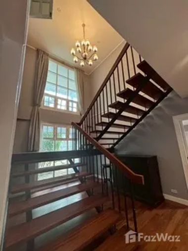 4-bed house for rent, 500 sqm, 270 sq wah, Ratchathewi