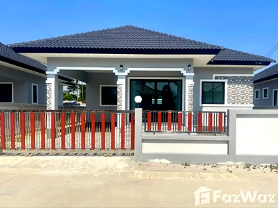 Houses for sale Bang Lamung Chonburi : 3 Bedroom House for sale at Lee Garden  1911188