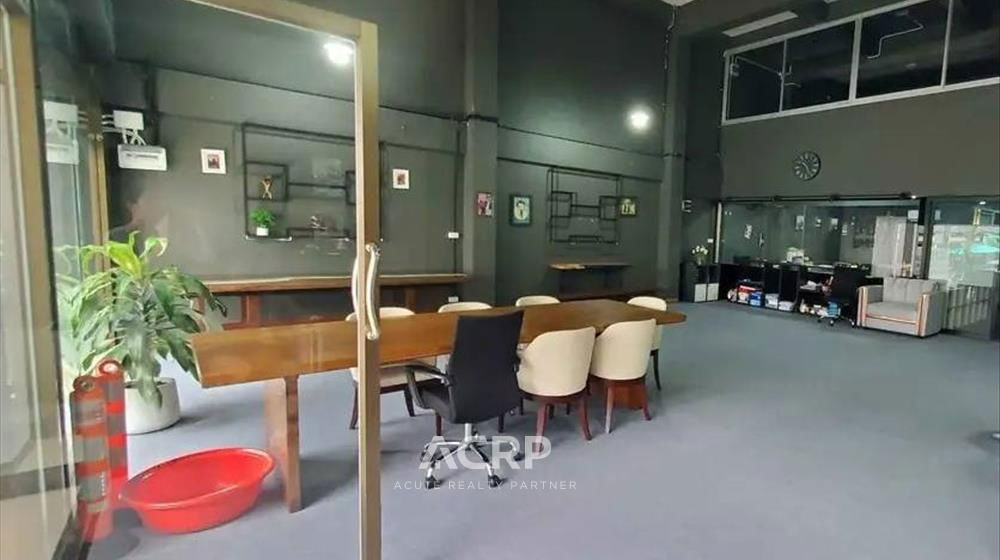 รูป ให้เช่าอาคาร 2 คูหา 4.5 ชั้น ซอยศรีนครินทร์ 24 อ่อนนุช 39 ใกล้สถานีรถไฟฟ้ากลันตัน  - รูปที่ 2/11