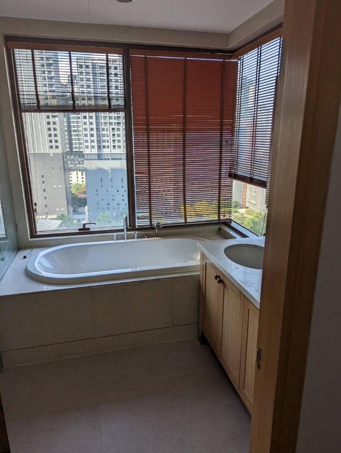 รูป ✨🏢 ให้เช่า The Emporio Place Sukhumvit 24 🏙️ ห้องกว้าง 2 ห้องนอน 3 ห้องน้ำ ใกล้ BTS พร้อมพงษ์ แค่ 70,000 บาท/เดือน รหัส RS2473 💫 - รูปที่ 2/9