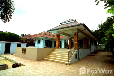 Houses for sale Hua Hin Prachaubkirikhan : 3 Bedroom Villa for sale in Hua Hin City, Prachuap Khiri Khan  5746947