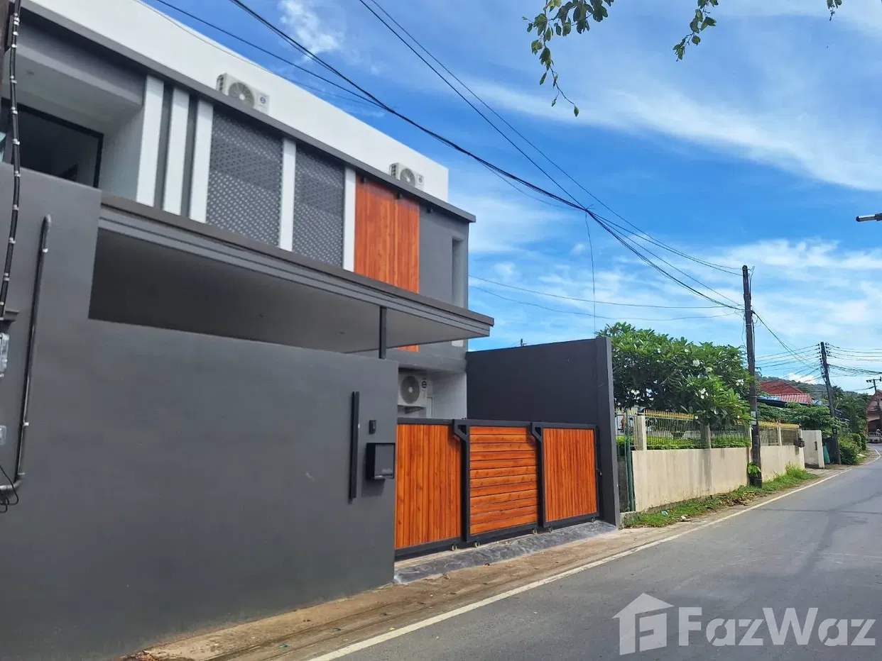 picture 3 Bedroom Villa for sale in Rawai, Phuket  1978093 - 4/31