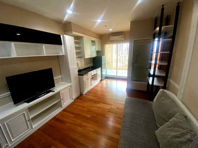 เช่าคอนโด BTS เซนต์หลุยส์ : ให้เช่าคอนโด ไอวี่ สาทร 10 อาคาร 1 ชั้น 19 1 ห้องนอน ขนาด 41 ตรม ใกล้ Health Land สาทร