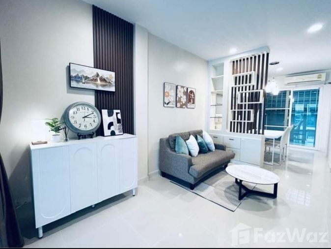 3-bed townhouse for rent, 180 sqm, 5 sq wah, Baan Klang Muang S-Sense Rama 9 - Ladprao