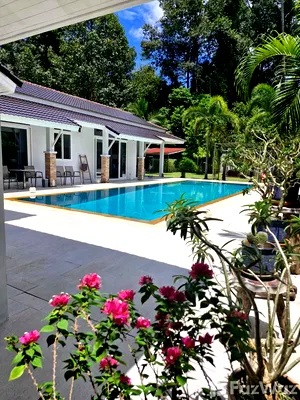 Houses for sale Surat Thani : 2 Bedroom Villa for sale in Taling Ngam, Surat Thani  5737449