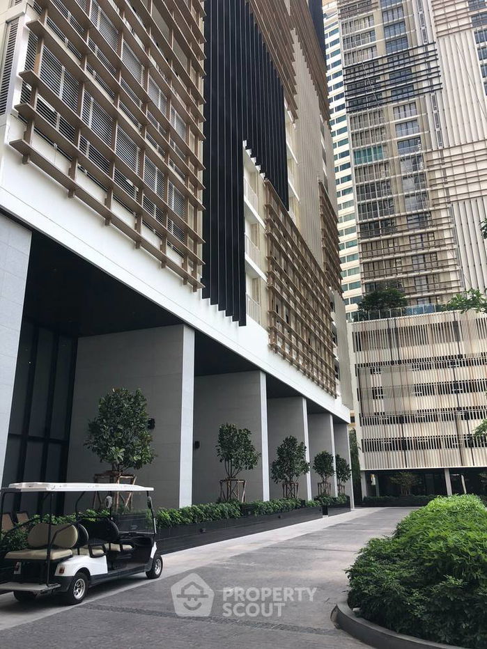picture 2-BR Condo at Park Origin Phrom Phong near BTS Phrom Phong (ID 402518) - 2/8