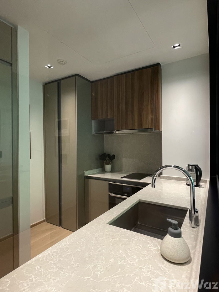 picture Escape to a peaceful private garden view : Ultra-luxury 1647040 - 14/16