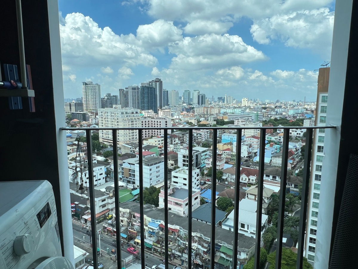 รูป Chapter one Eco  Huaikwang รีโนเวทใหม่ ห้องสวย วิวดี พร้อมเข้าอยู่ เพียง 13,000 สนใจติดต่อชมห้องได้ - รูปที่ 9/10