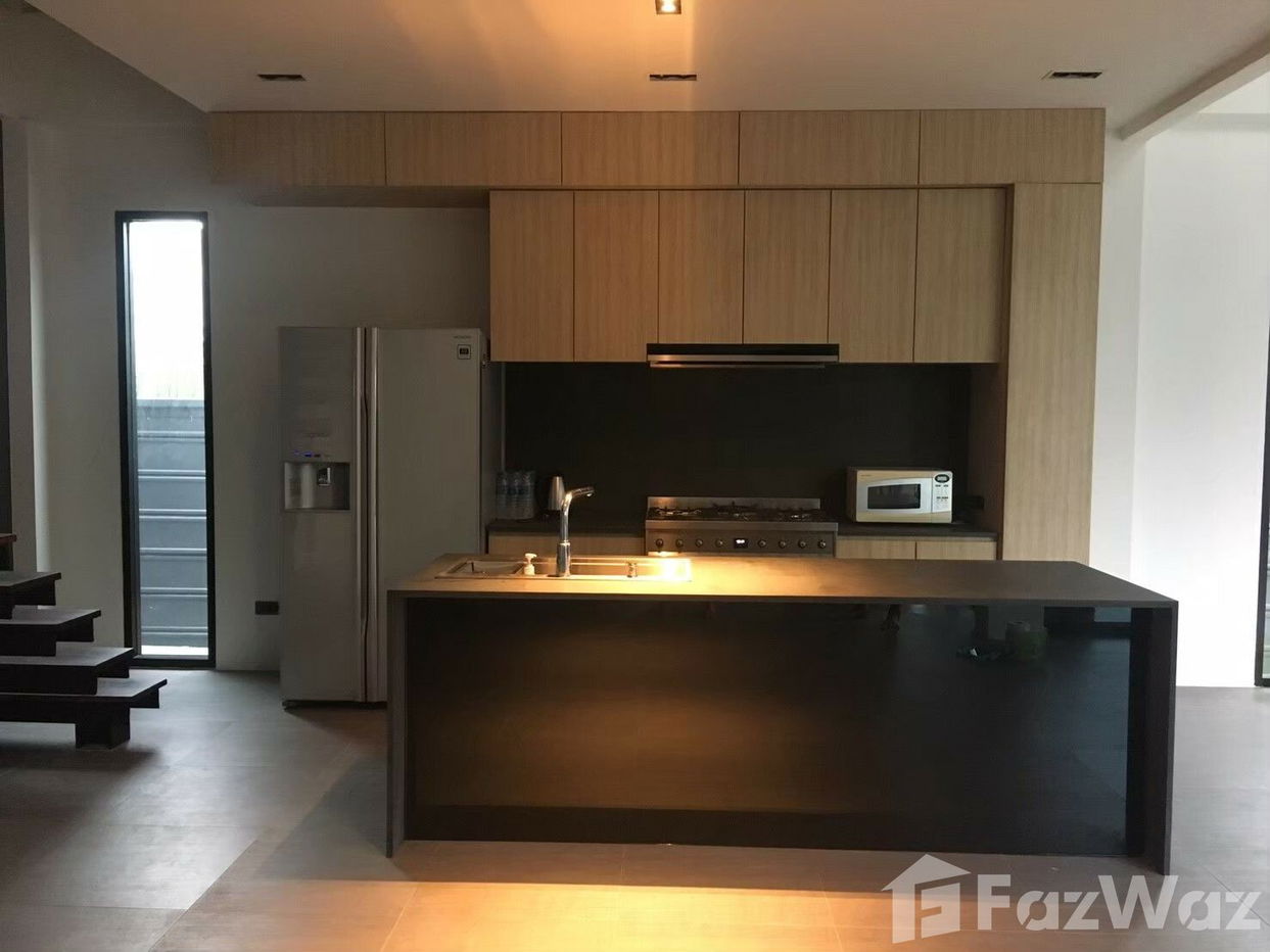 picture 3 Bedroom Villa for sale in Khlong Chaokhun Sing, Bangkok  1037734 - 7/12