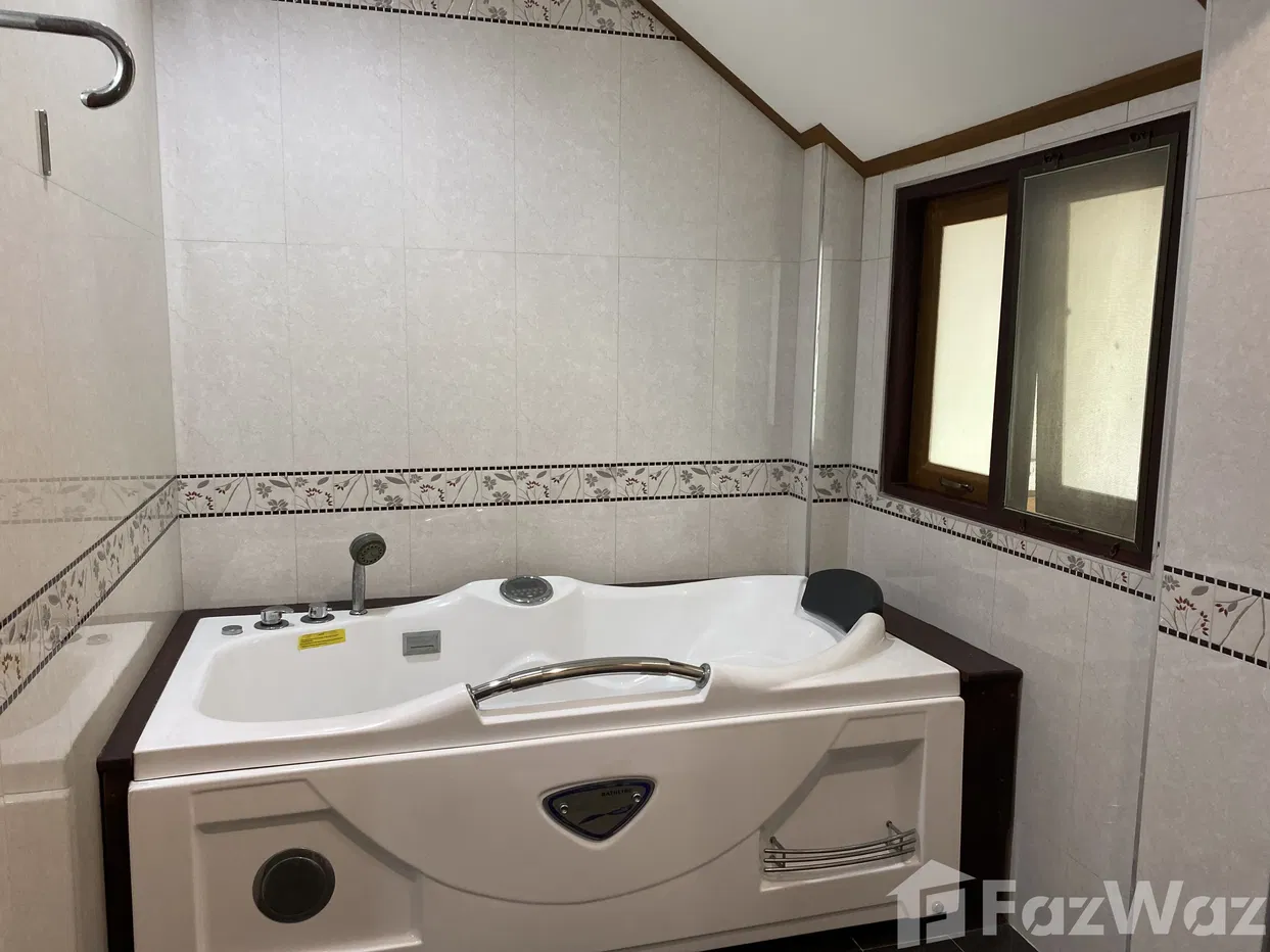 picture Private Oasis for Rent! Thai-Style 4-Bedroom Pool Villa 5552726 - 10/27