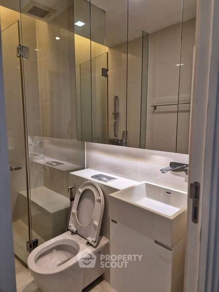 picture 2-BR Condo at The Saint Residences near MRT Phahon Yothin (ID 2356447) - 1/7