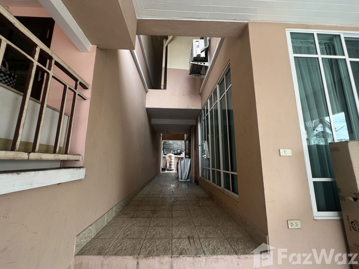picture 4 Bedroom Townhouse for sale at Yon Prapha Village  1910080 - 16/19