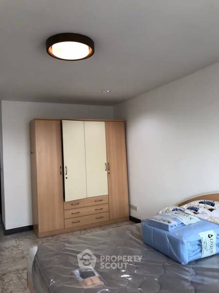 รูป คอนโด 2-ห้องนอน ที่ รอยัล คาสเซอร์ สุขุมวิท ใกล้ BTS พร้อมพงษ์ (ID 2355818) - รูปที่ 1/10
