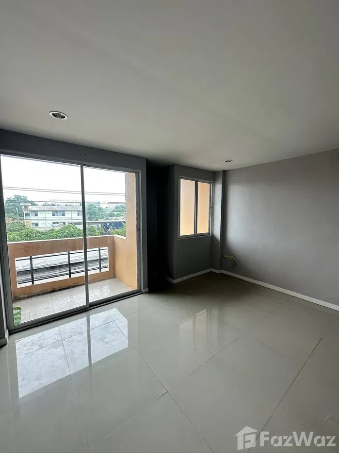 picture 4 Bedroom Townhouse for sale in Nong Prue, Chon Buri  5747902 - 2/6