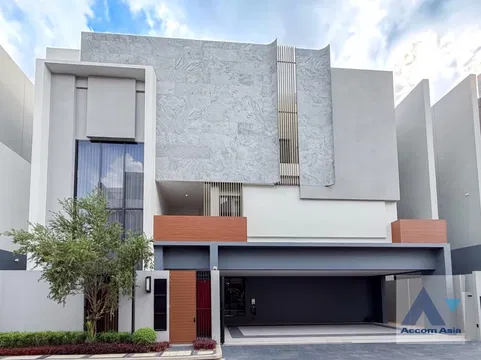 🔼🔽 AccomA 📩  4 BR House @Bugaan Krungthep Kreetha (AA43942)