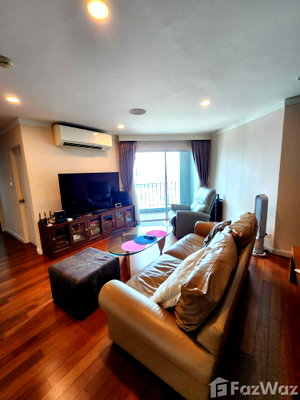 Condos for sale : Fully renovated 2 bed 2 bath condo; ready to move in 1738354